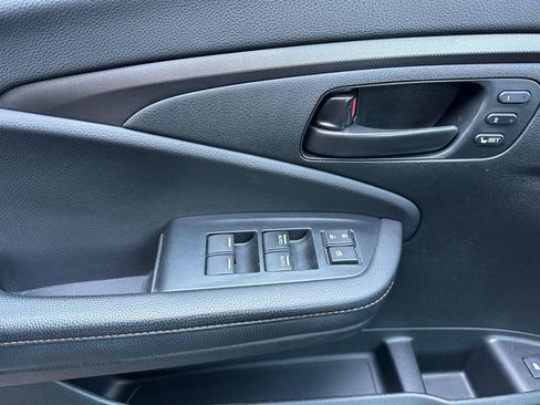 Certified 2023 Honda Passport TrailSport image 15
