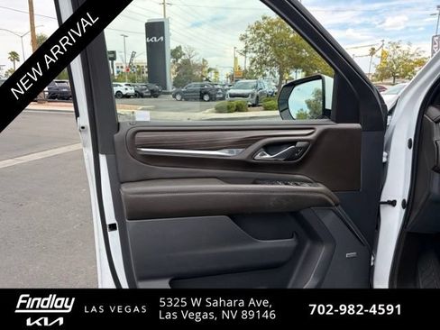 Used 2023 GMC Yukon Denali AWD/4WD image 8
