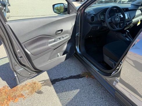 New 2025 Nissan Kicks Play S image 15