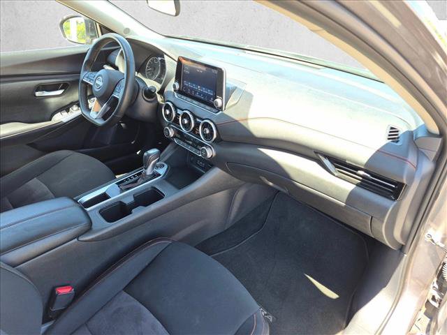 Used 2025 Nissan Sentra SR FWD image 22