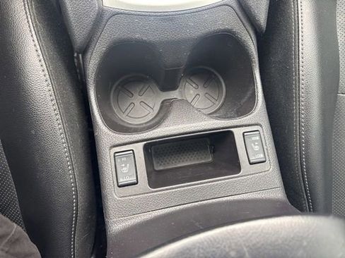 Used 2016 Nissan Rogue SL w/ SL Premium Package image 16