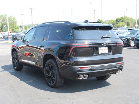 New 2027 Chevrolet Traverse LT w/ Midnight/Sport Edition AWD/4WD image 5