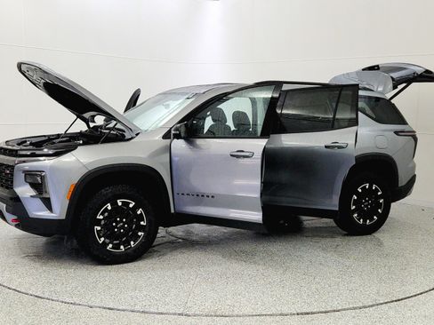 New 2026 Chevrolet Traverse Z71 w/ Driver Confidence Package image 10