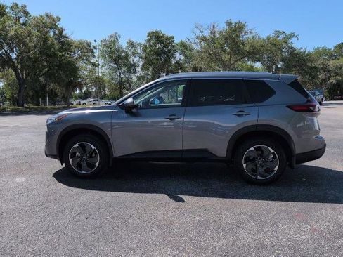 Certified 2024 Nissan Rogue SV w/ SV Premium Package AWD/4WD image 7