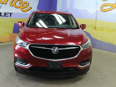 Used 2018 Buick Enclave Essence w/ Experience Buick Package AWD/4WD image 3
