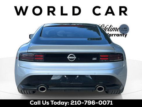 Used 2025 Nissan Z Performance w/ Floor Mat Package RWD image 4
