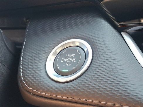 New 2026 Chevrolet Equinox LT w/ Convenience Package II image 16