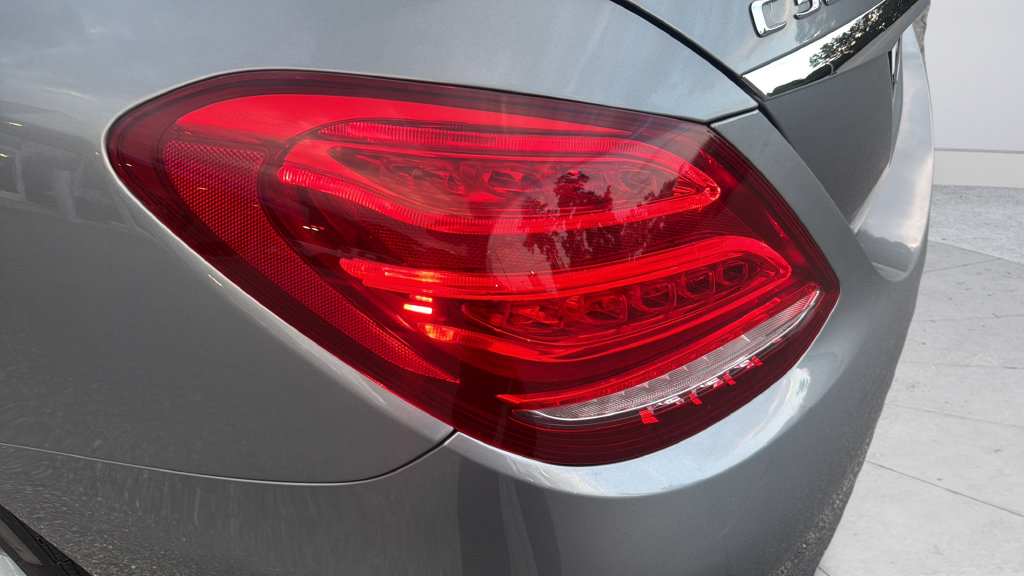 Used 2016 Mercedes-Benz C 300 4MATIC Sedan image 28