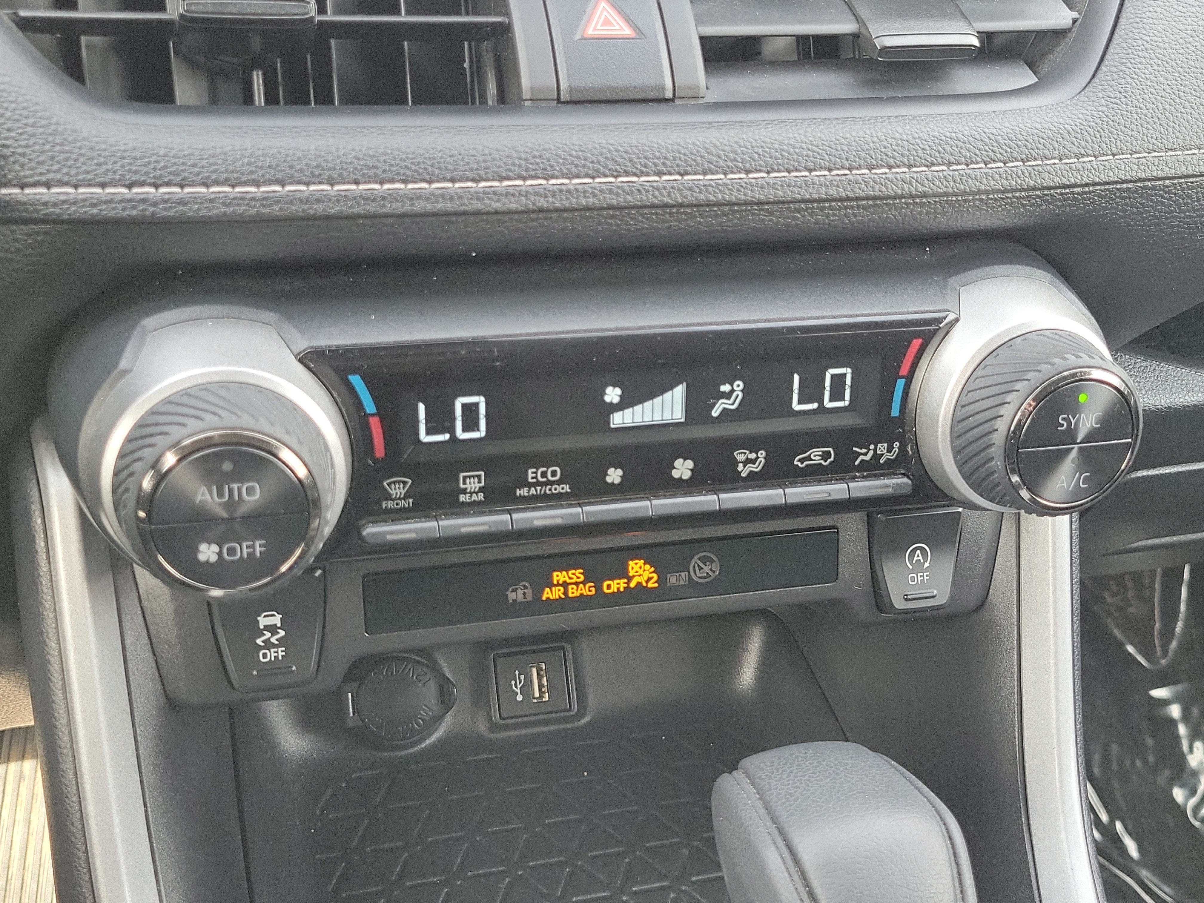 Certified 2025 Toyota RAV4 XLE AWD/4WD image 33