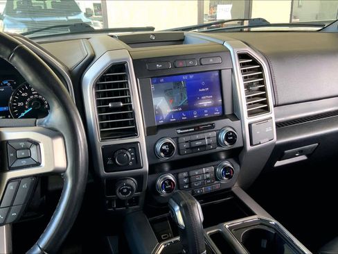 Used 2020 Ford F150 Platinum w/ Equipment Group 701A Luxury image 7