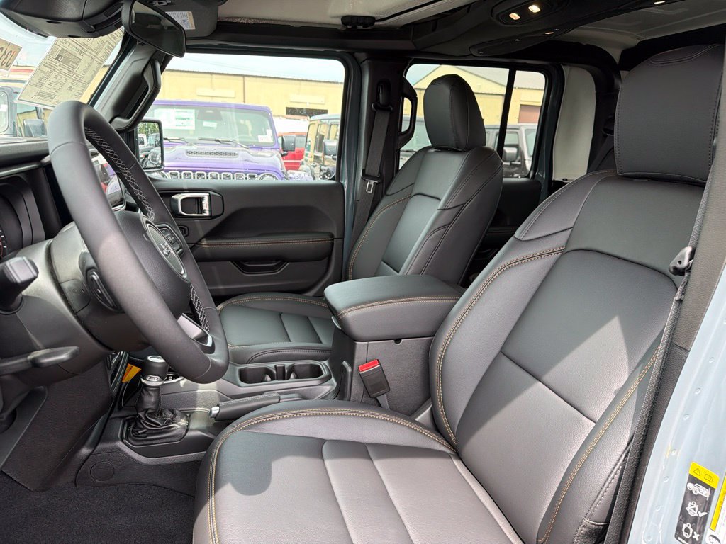 New 2026 Jeep Gladiator Sport AWD/4WD image 20