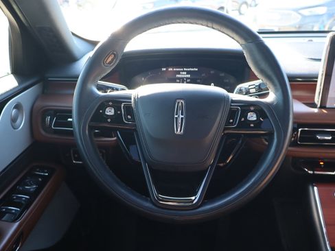Used 2022 Lincoln Aviator Reserve w/ Equipment Group 201A image 16