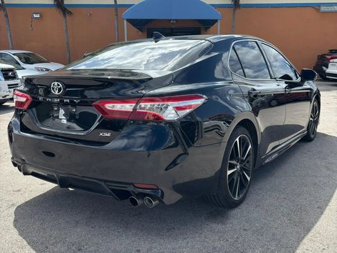Used 2020 Toyota Camry XSE image 5