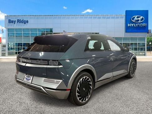 Used 2022 Hyundai Ioniq 5 Limited w/ Cargo Package AWD/4WD image 4