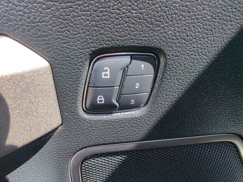 Used 2018 Ford F150 Raptor w/ Equipment Group 802A Luxury image 26