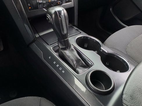 Used 2019 Ford Explorer XLT w/ Equipment Group 201A image 19