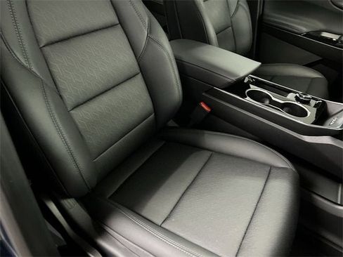 New 2026 Chevrolet Equinox LT w/ Convenience Package II image 28