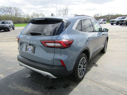 Used 2025 Ford Escape SE w/ PHEV Premium Package FWD image 6