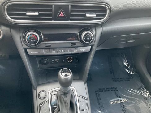 Used 2020 Hyundai Kona Limited FWD image 20