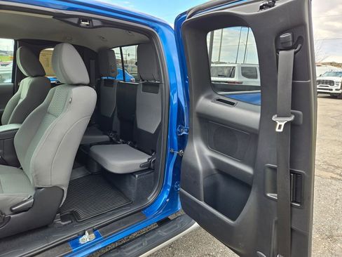 Used 2017 Toyota Tacoma SR5 w/ Tow Package image 24