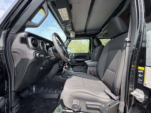 Used 2020 Jeep Wrangler Unlimited Sport AWD/4WD image 13
