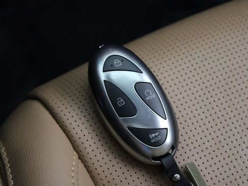 Certified 2025 Hyundai Santa Fe Limited FWD image 31