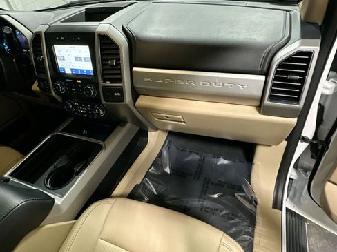 Used 2021 Ford F250 Lariat w/ Lariat Ultimate Package image 38