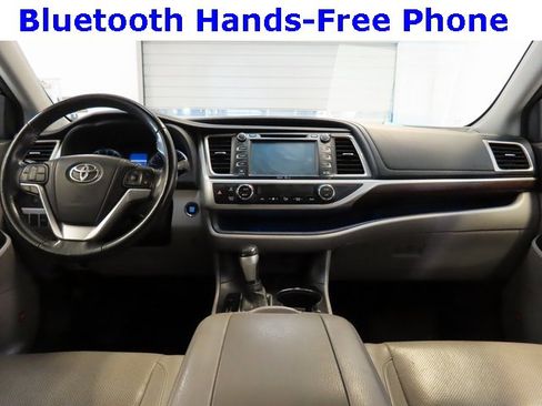 Used 2015 Toyota Highlander Limited image 8