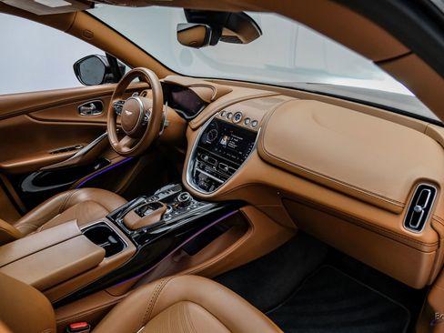 Used 2023 Aston Martin DBX 707 image 48