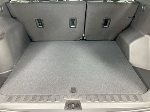 Used 2024 Chevrolet Equinox LS FWD image 23