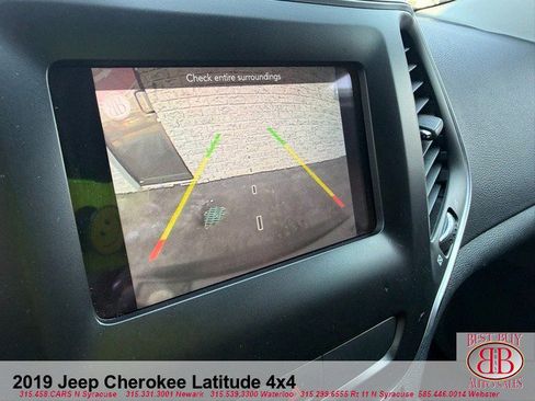 Used 2019 Jeep Cherokee Latitude Plus image 25