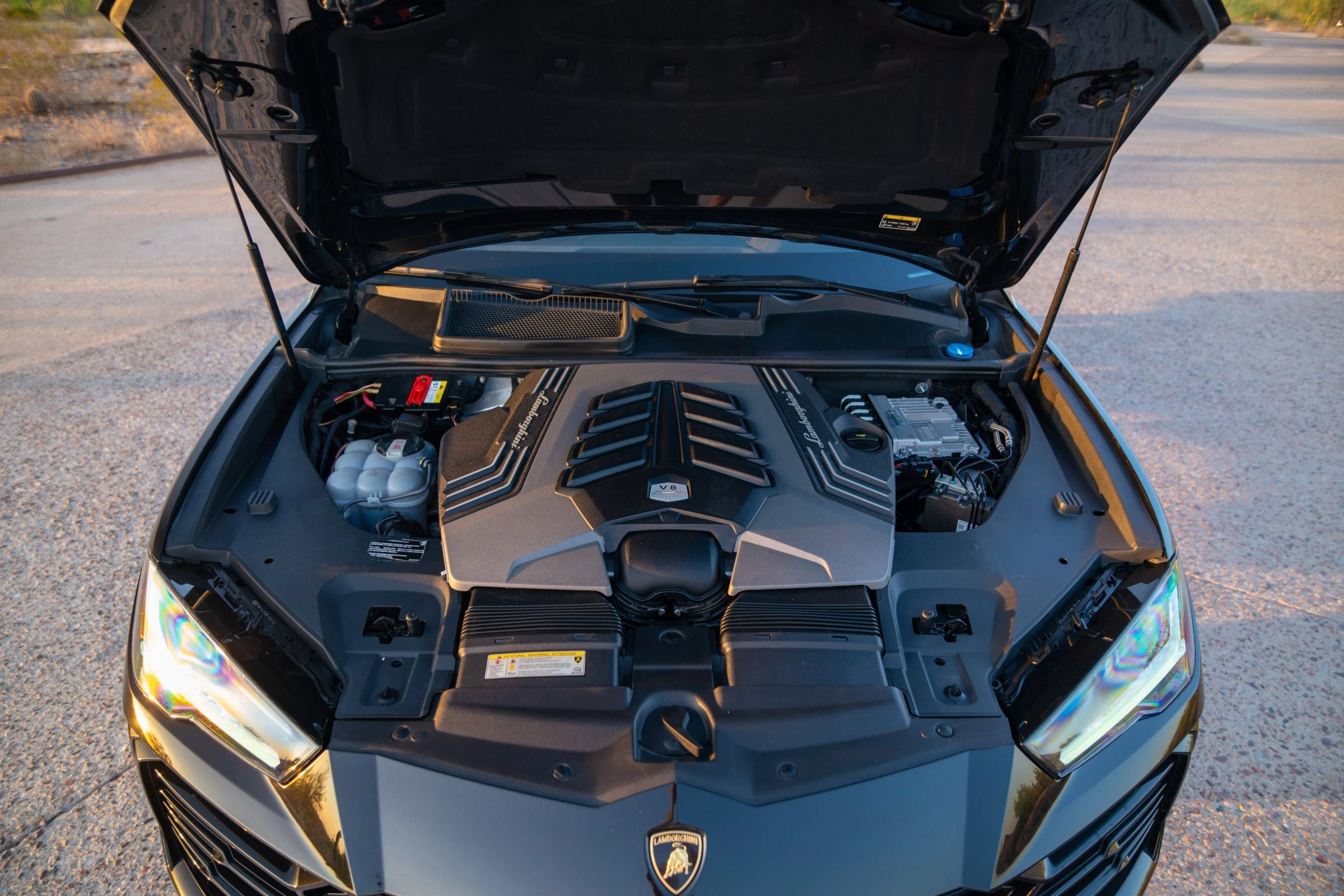 Used 2021 Lamborghini Urus AWD/4WD image 17
