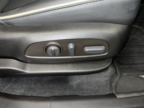 Certified 2022 Chevrolet Traverse Premier w/ LPO, Floor Liner Package image 37