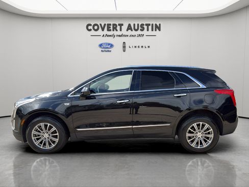 Used 2017 Cadillac XT5 Luxury w/ Driver Awareness Package FWD image 2