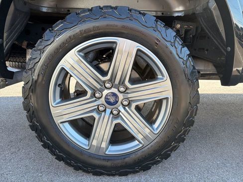 Used 2018 Ford F150 XLT w/ Equipment Group 302A Luxury image 12