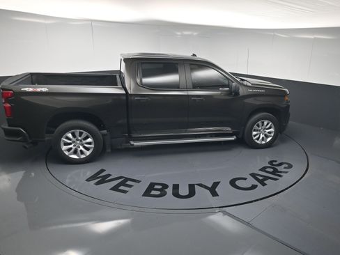 Used 2022 Chevrolet Silverado 1500 Custom w/ Safety Confidence Package AWD/4WD image 24