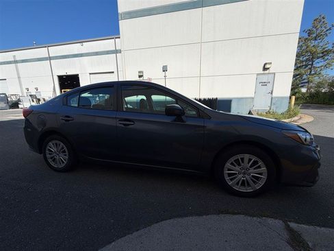 Used 2017 Subaru Impreza 2.0i Premium AWD/4WD image 16