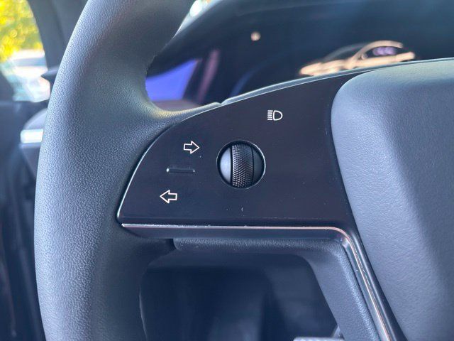 Used 2023 Tesla Model X AWD/4WD image 18