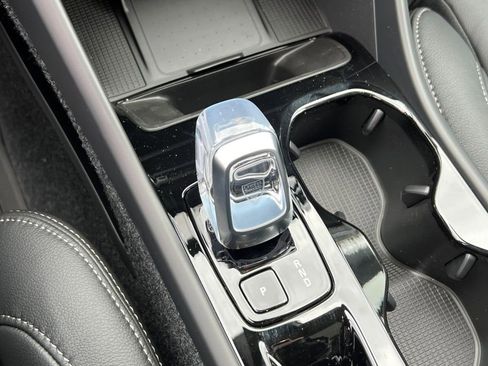 New 2026 Volvo XC40 B5 Ultra w/ Protection Package Premier image 26