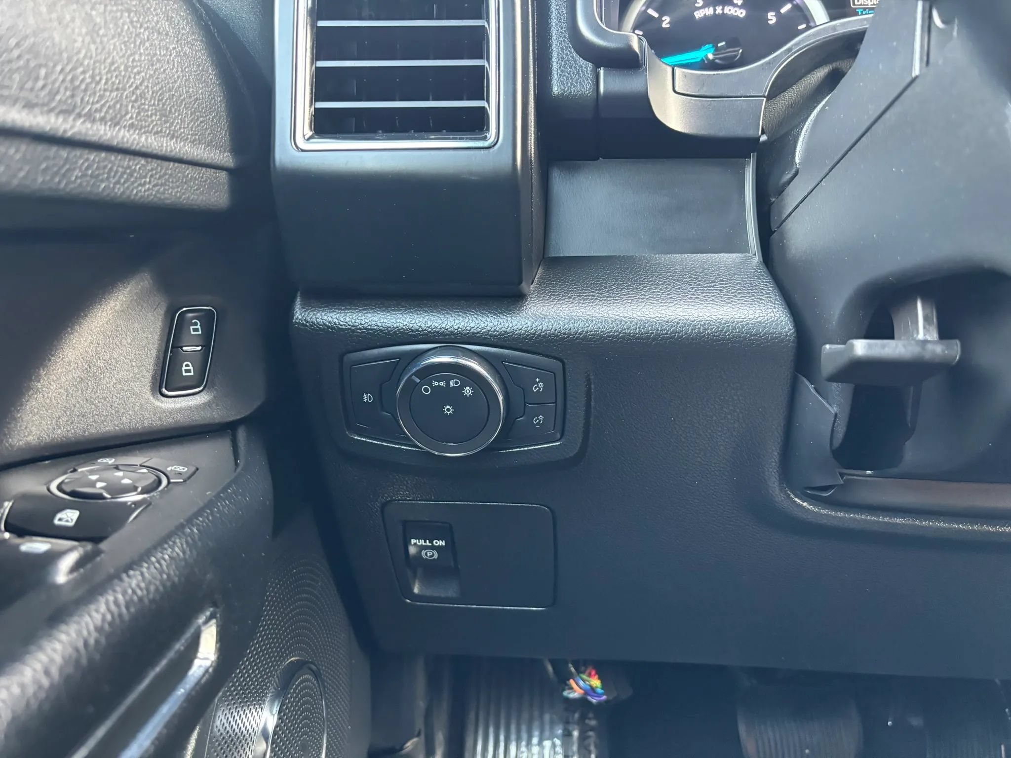 Used 2021 Ford Expedition XL AWD/4WD image 20
