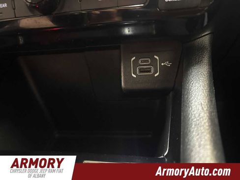 Used 2022 Jeep Compass Limited image 20