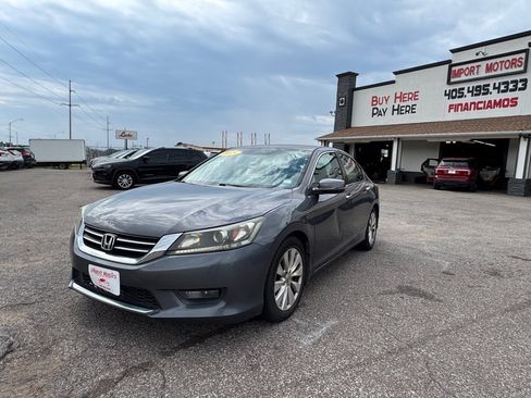 Used 2015 Honda Accord EX image 1