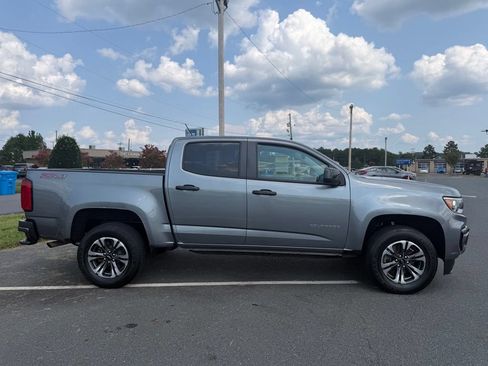 Used 2022 Chevrolet Colorado Z71 w/ Trail Boss Package AWD/4WD image 2