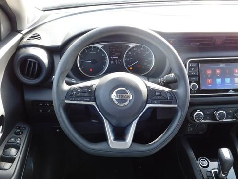 Used 2021 Nissan Kicks S image 20