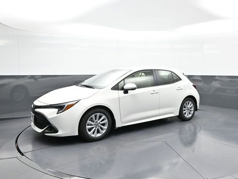 New 2025 Toyota Corolla SE image 10