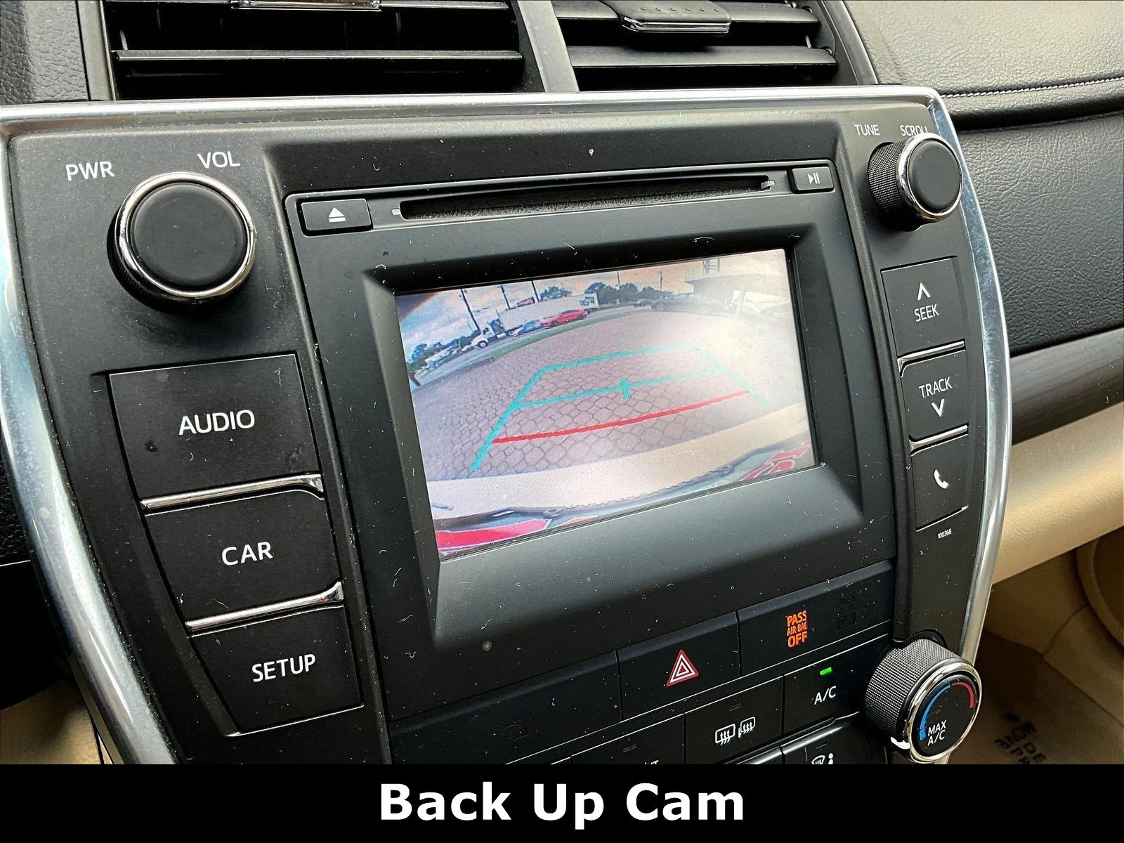 Used 2015 Toyota Camry LE FWD image 13