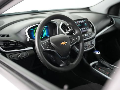 Used 2018 Chevrolet Volt LT FWD image 6