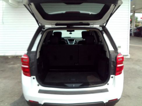 Used 2017 Chevrolet Equinox LT w/ Sport Edition FWD image 22