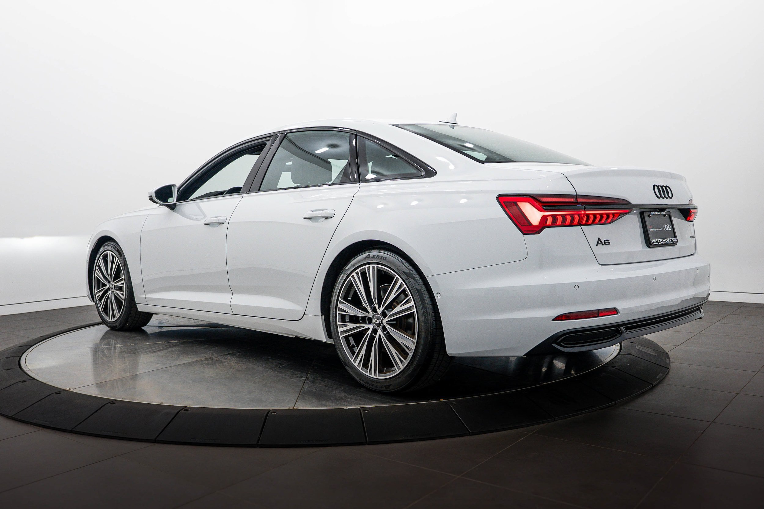 Certified 2023 Audi A6 2.0T Premium w/ Convenience Package AWD/4WD image 5