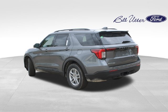 New 2026 Ford Explorer Active RWD image 4